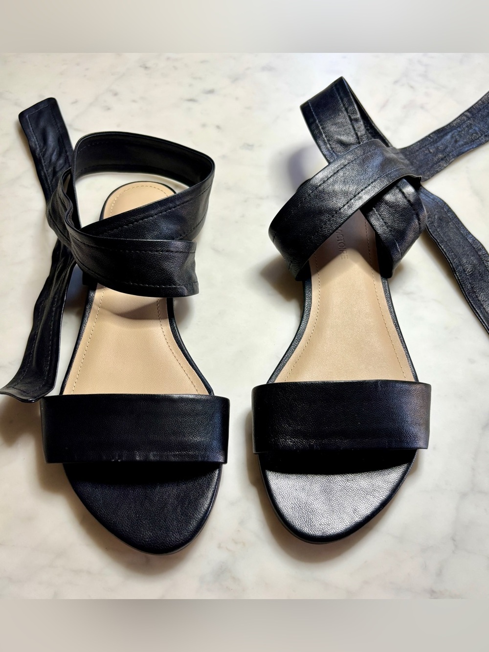 Pour La Victoire Black Leather Wrap Sandals 6